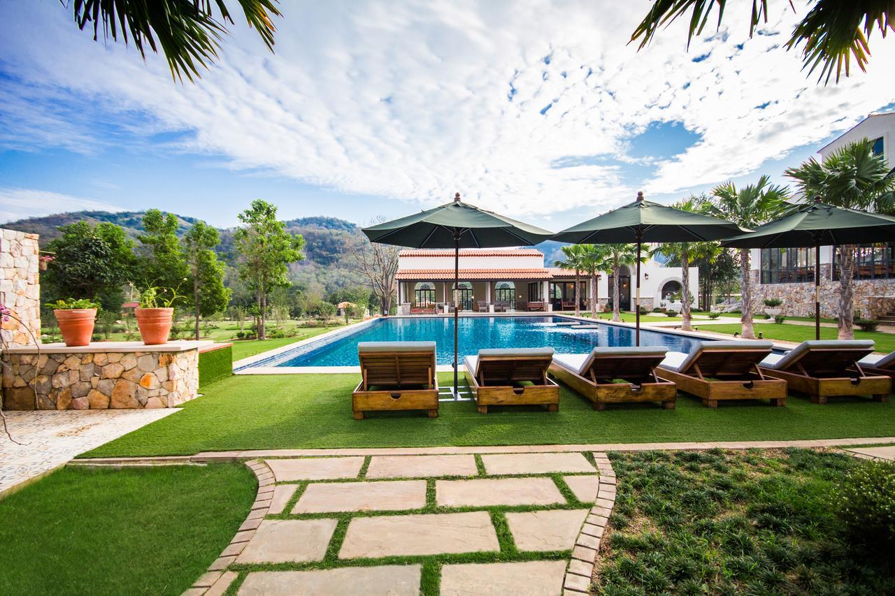 Mela Garden Retreat Cottage Muak Lek Exterior photo